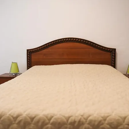Apartment Lovely At The Heart Of Myslym Shyri